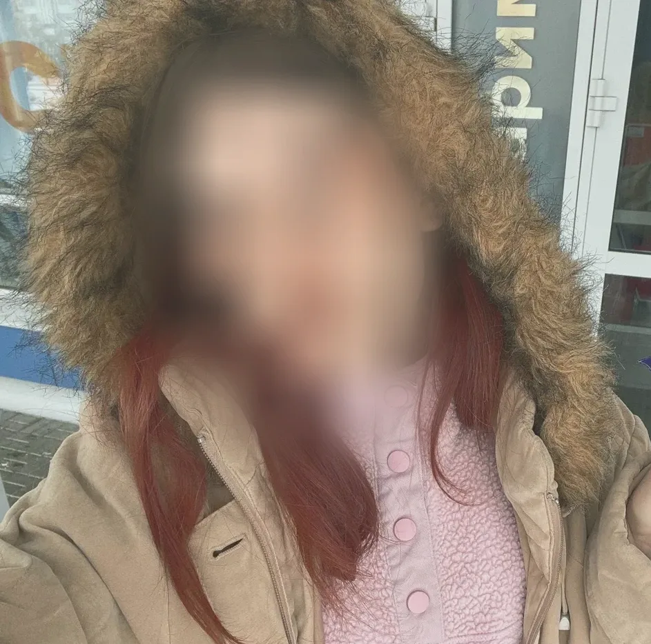 Anouk, 22