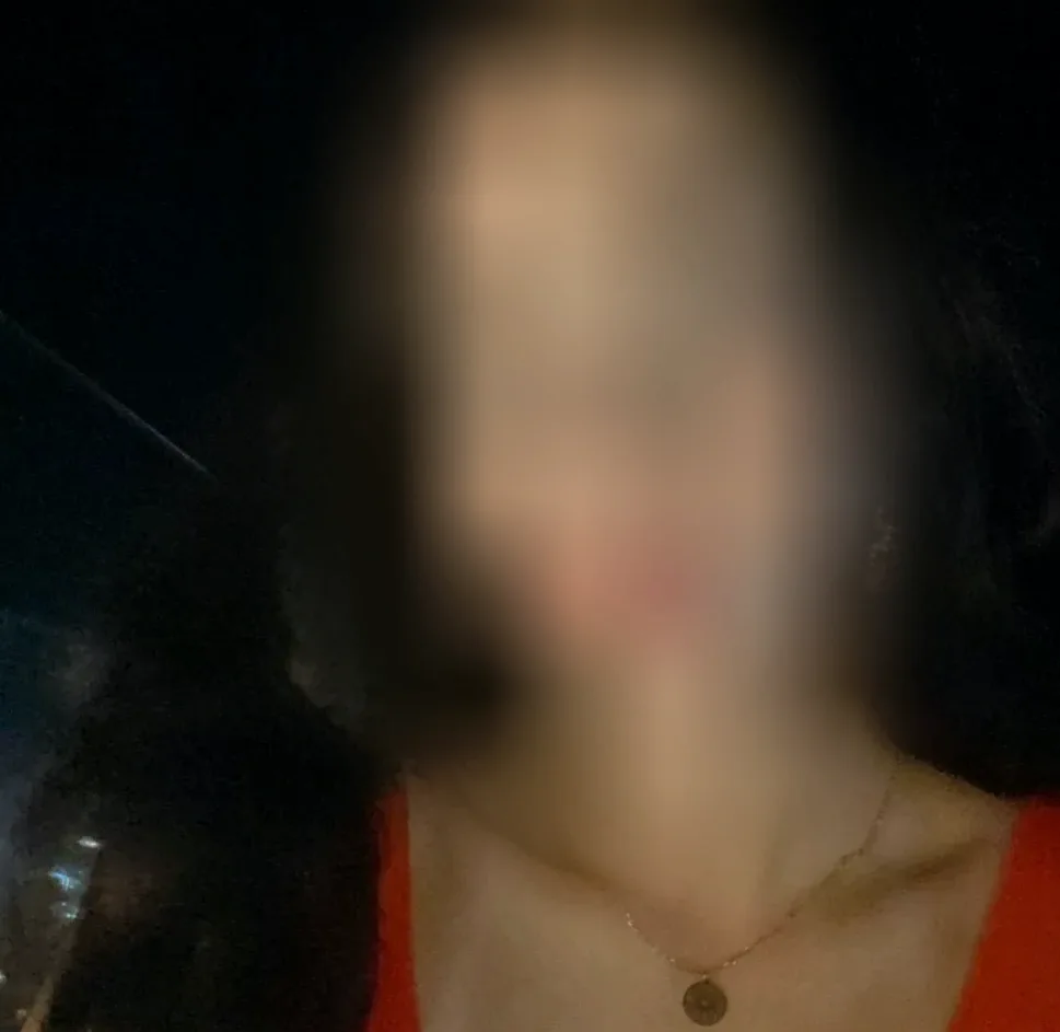 Liv, 23