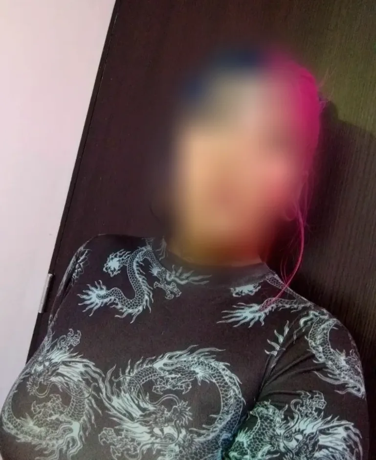 Monique, 32