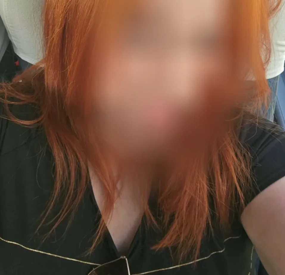 Nikki, 25